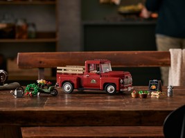 Набор LEGO Pickup Truck