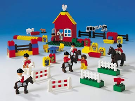 Набор LEGO Конюшня для пони