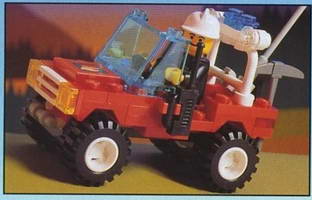 Набор LEGO 1702 Fire Fighter 4 x 4