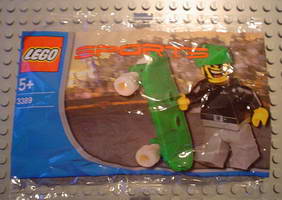 Набор LEGO 3389 Скейтбордист