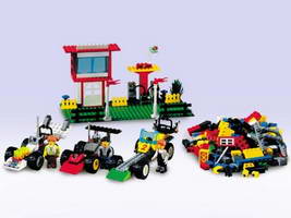 Набор LEGO 4176 Гонка года