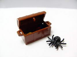 Набор LEGO Сундук с сокровищами и паук
