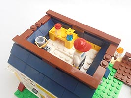 Набор LEGO 31035 Дом диджея