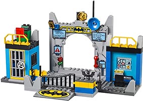 Набор LEGO Пещера Бэтмена