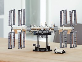Набор LEGO International Space Station