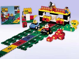 Набор LEGO 3085 Racing Action