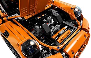 Набор LEGO Порше 911 GT3 RS