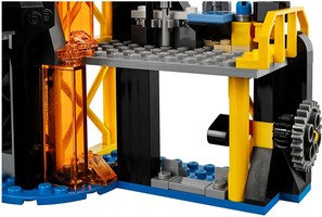 Набор LEGO Ниндзяго Логово Гармадона в жерле вулкана