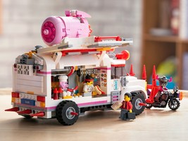 Набор LEGO Pigsy's Food Truck