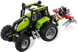 Набор LEGO 9393 Трактор