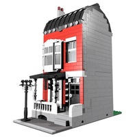 Набор LEGO Красный дом в пригороде