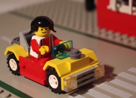 Набор LEGO MOC-13588 Leisure car