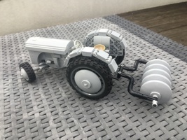 Набор LEGO Copy of 4000025 Ferguson tractor