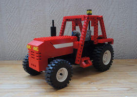 Набор LEGO Tractor with mower