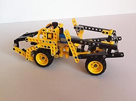 Набор LEGO Грузовик для сложных природных условий Вольво A25E
