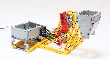 Набор LEGO MOC-5010 Большой круговорот мячиков: Карданный лифт